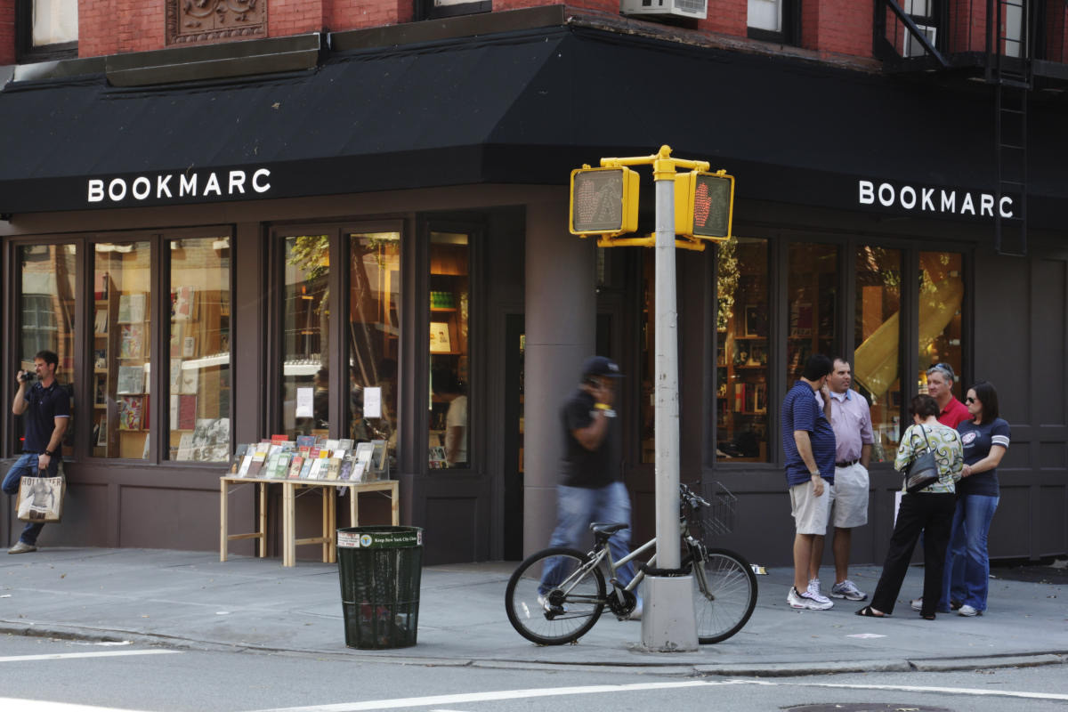 Tiệm sách Bookmarc tại New York.