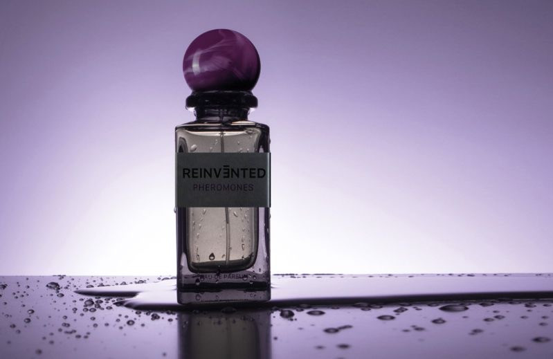 Sự thật là mùi hương có vai trò quan trọng việc tạo lập thương hiệu cá nhân, nhưng không có bằng chứng về việc có thể mang lại tình yêu. Sự thật là mùi hương có vai trò quan trọng việc tạo lập thương hiệu cá nhân, nhưng không có bằng chứng về việc có thể mang lại tình yêu.