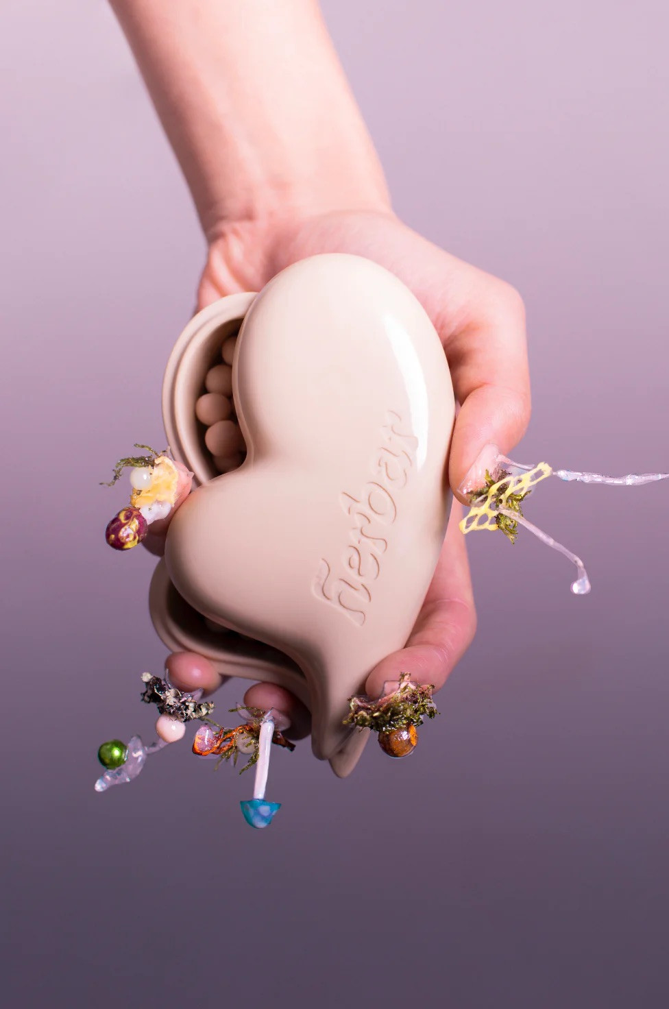 Hầu hết các nhà sáng lập đều nhất trí rằng điều quan trọng nhất trong lĩnh vực làm đẹp từ bên trong là công hiệu và chất lượng sản phẩm. Hầu hết các nhà sáng lập đều nhất trí rằng điều quan trọng nhất trong lĩnh vực làm đẹp từ bên trong là công hiệu và chất lượng sản phẩm.