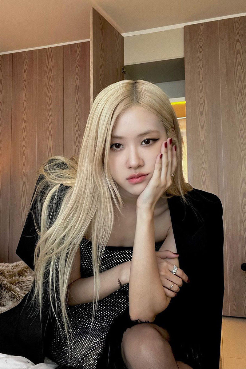 Tóc bạch kim của Rosé luôn mượt mà và đẹp tuyệt.