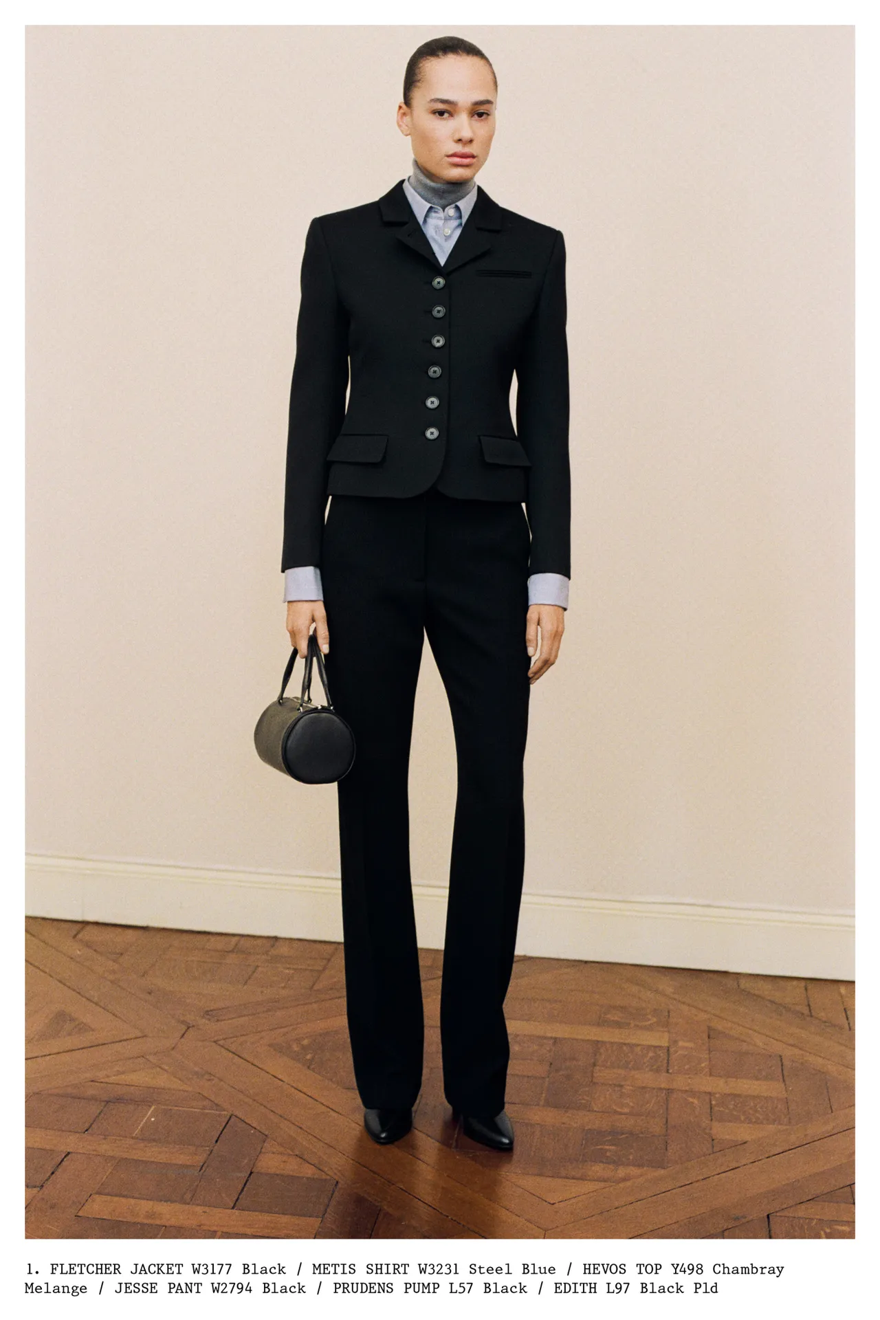 The Row đã ngầm tuyên bố rằng thương hiệu không cần lôi kéo sự chú ý của người tiêu dùng bằng mạng xã hội.