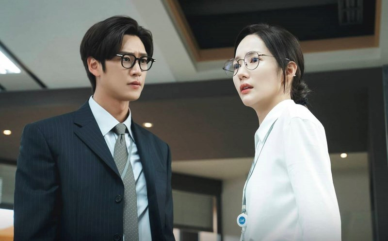 Tìm sự hỗ trợ từ người thân yêu và cho phép họ đưa ra lời khuyên. Tìm sự hỗ trợ từ người thân yêu và cho phép họ đưa ra lời khuyên.