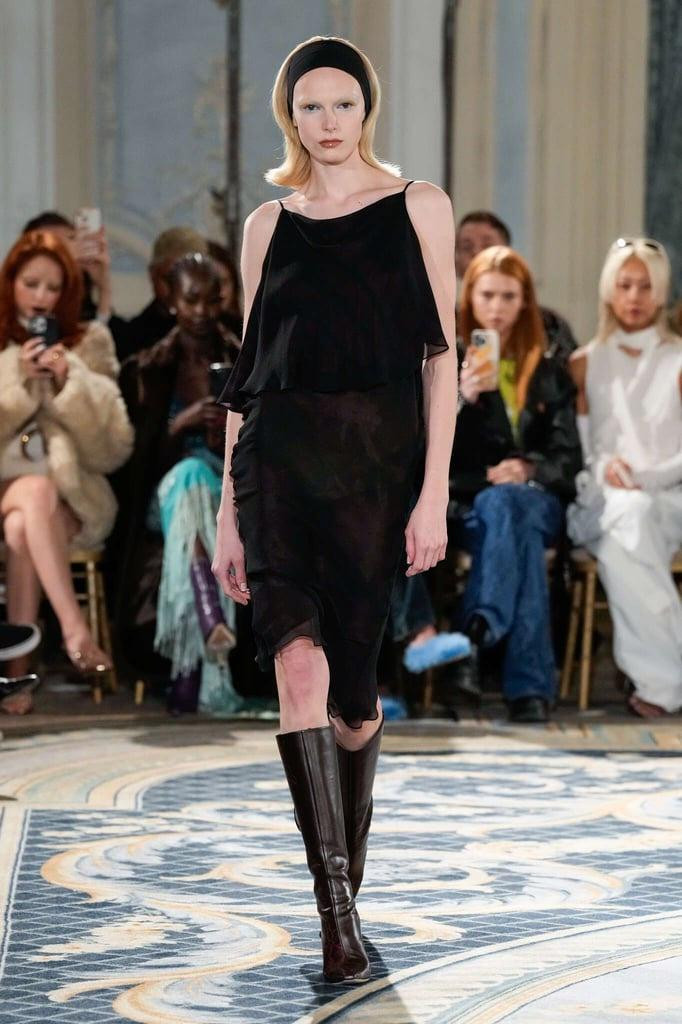 Trên sàn diễn Thu Đông 2024, băng đô đã xuất hiện ồ ạt xứng đáng trở thành điểm nhấn.