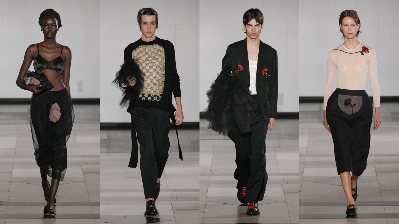 Show của Simone Rocha Spring 2025 hội tụ những bản phối độc đáo mang tính biểu tượng nhất của thương hiệu.