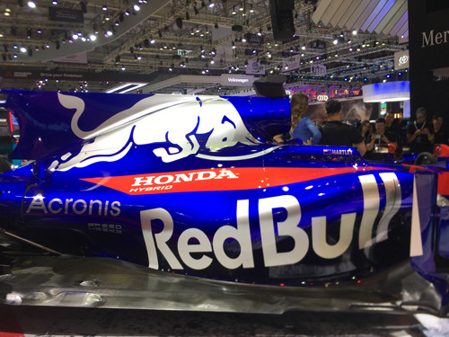 Hai chiếc xe độc nhất triển lãm ô tô Việt Nam 2018 ảnh 4