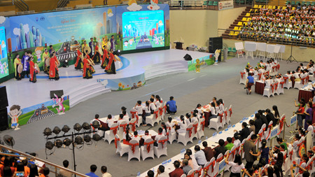 Gần ngàn học sinh và giáo viên 'tranh tài' về an toàn giao thông ảnh 1