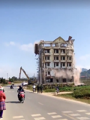 Đánh sập tòa nhà 7 tầng của 'trùm ma túy' Tàng Keangnam ảnh 4