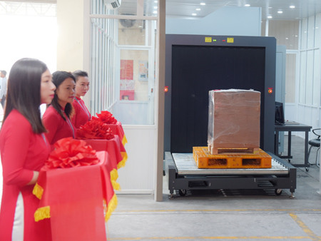 Việt Nam tiếp nhận máy soi hàng hóa 4,6 tỷ đồng ảnh 3