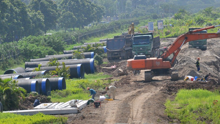 Ngổn ngang đường nước sông Đà giai đoạn 2 hơn 700 tỉ đồng ảnh 10