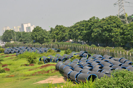 Ngổn ngang đường nước sông Đà giai đoạn 2 hơn 700 tỉ đồng ảnh 4