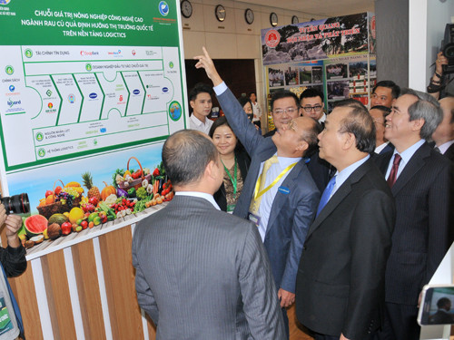 Thủ tướng Nguyễn Xuân Phúc chủ trì 'Hội nghị Diên Hồng' về 'tam nông' ảnh 9