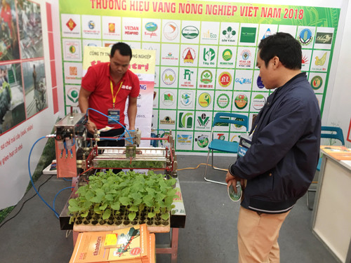 Thủ tướng Nguyễn Xuân Phúc chủ trì 'Hội nghị Diên Hồng' về 'tam nông' ảnh 14