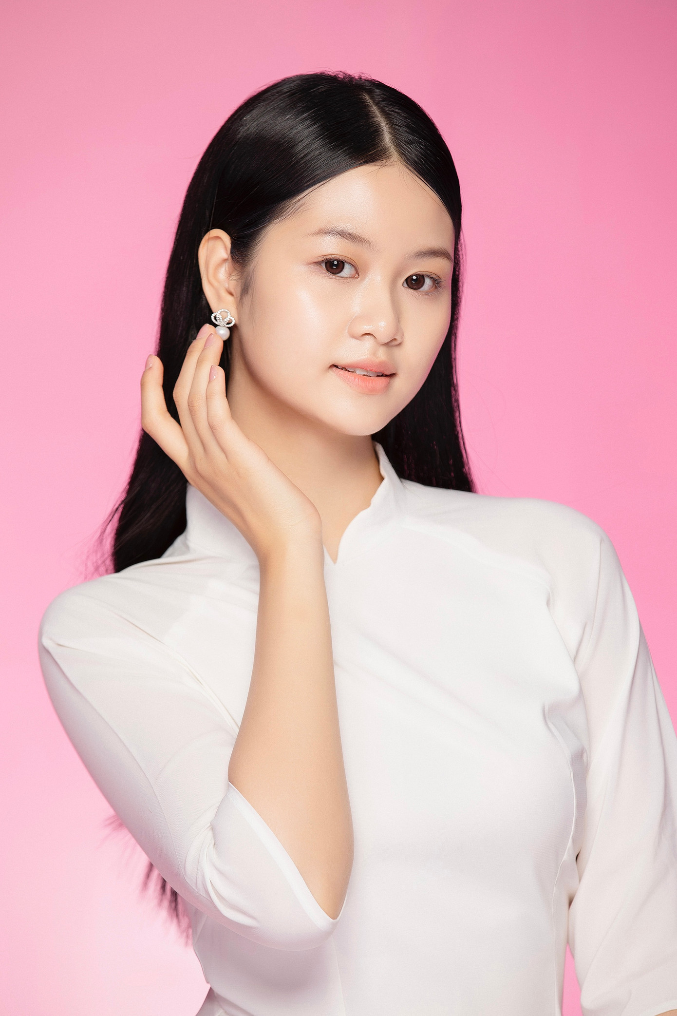 Ảnh mặt mộc của một số thí sinh Hoa hậu Việt Nam 2024.