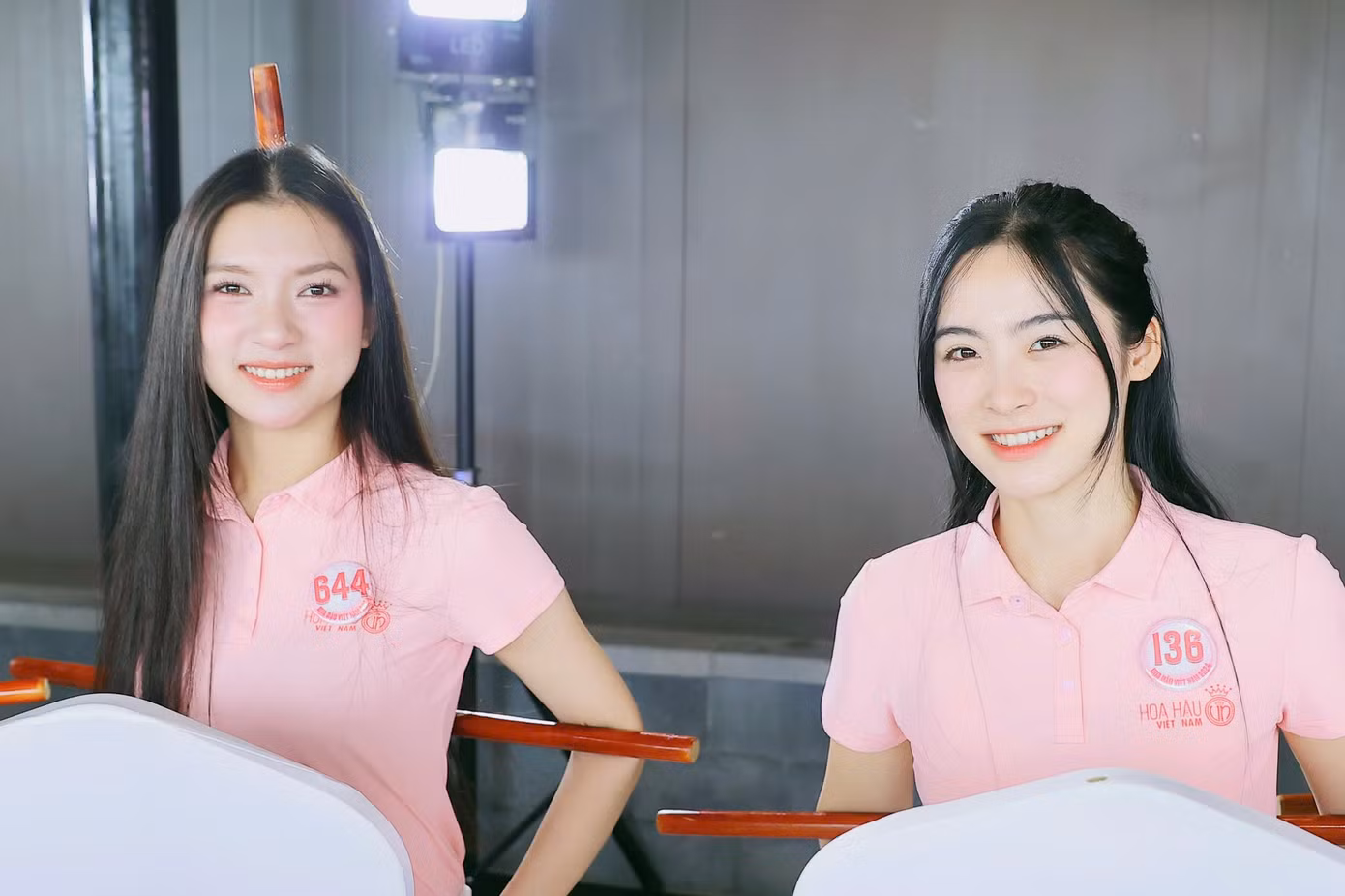 Một trong những bài tập phong thái bằng gậy cùng chuyên gia Châu Loan.