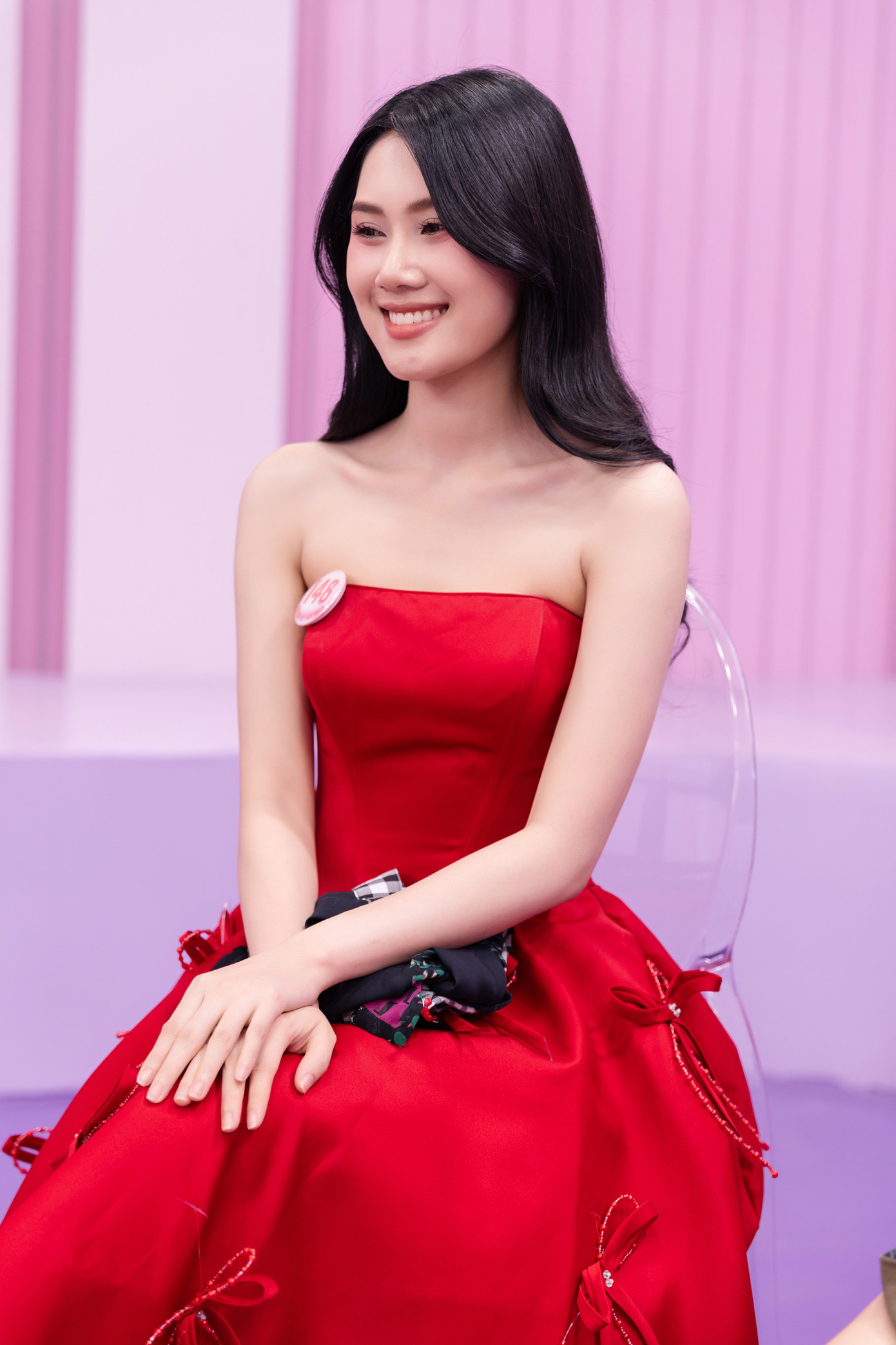 Trước khi đến với Hoa hậu Việt Nam 2024, Bùi Thùy Nhiên là Á khôi 1 cuộc thi Hoa khôi Nam Bộ 2022. Cô sở hữu nhiều tài lẻ như múa, vẽ, đàn piano, cắm hoa, nấu ăn...