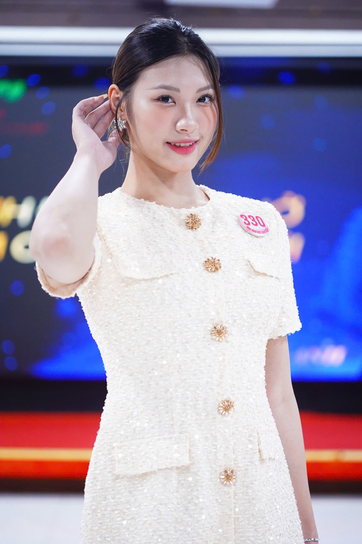 Nguyễn Thu Thảo (SBD 330) thuộc nhóm thí sinh có chiều cao nổi bật nhất Hoa hậu Việt Nam 2024. Với chiều cao 1,77 m, Thu Thảo đang theo đuổi sự nghiệp người mẫu và từng trình diễn cho một số thương hiệu, nhà thiết kế trong nước.