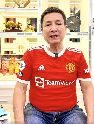 NSƯT Chí Trung sau ca phẫu thuật. NSƯT Chí Trung sau ca phẫu thuật.