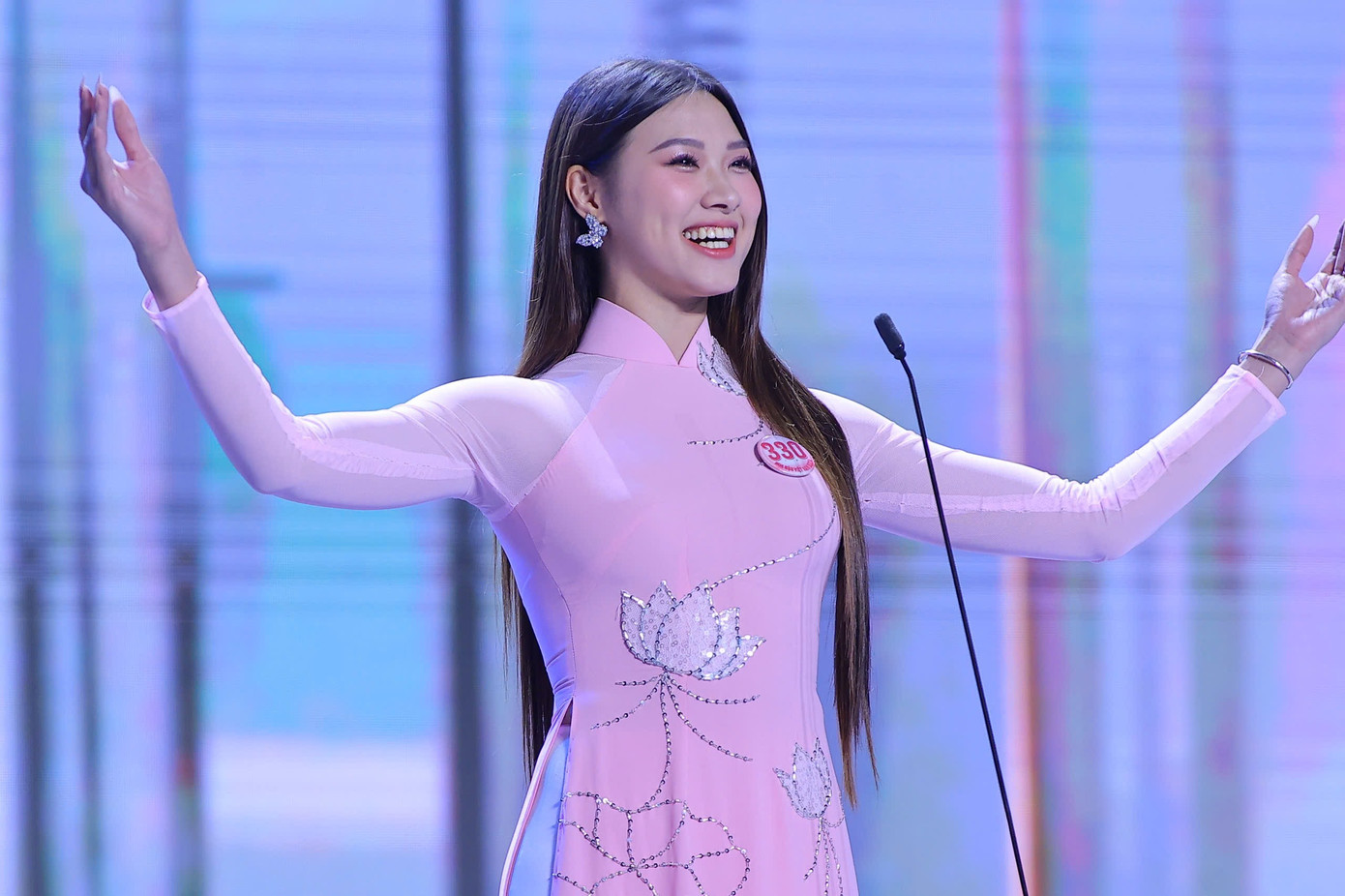 Thí sinh Nguyễn Thu Thảo, sinh năm 2005, đến từ Tuyên Quang, sinh viên Đại học Kinh tế Quốc dân. Cô sở hữu chiều cao 1,77 m. Thí sinh Nguyễn Thu Thảo, sinh năm 2005, đến từ Tuyên Quang, sinh viên Đại học Kinh tế Quốc dân. Cô sở hữu chiều cao 1,77 m.