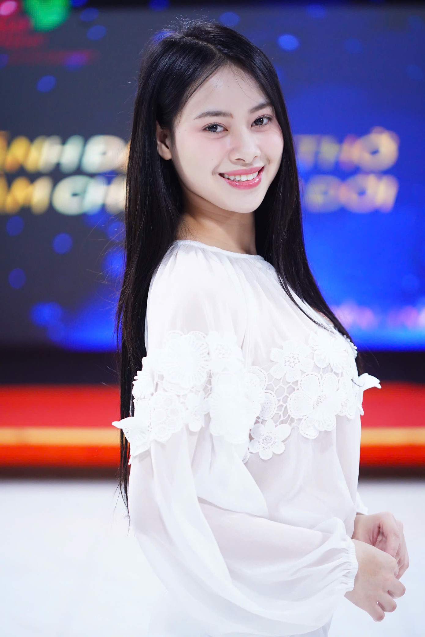 Kiều Trinh chia sẻ cô hào hứng khi tham gia các hoạt động ở nhà chung Hoa hậu Việt Nam 2024. Cô đặc biệt thấy thú vị ở phần thi chấm mặt mộc. "Tôi ít khi để mặt mộc và xem đây là thử thách với bản thân. Tôi thường nhận được lời khen có làn da mịn màng, trắng sáng", Kiều Trinh nói.