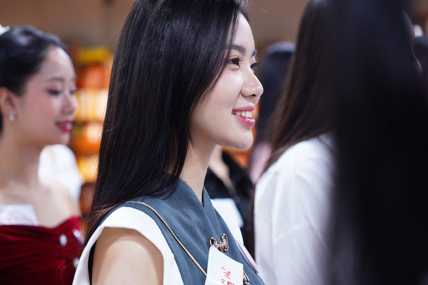 Thí sinh Trần Thị Hồng Hải (SBD 831) bày tỏ thích thú khi được học luyện thanh. Cô cho biết âm nhạc không phải thế mạnh, tuy nhiên đã tự tin hơn sau khi được đào tạo, hướng dẫn cách lấy hơi, nhả chữ.