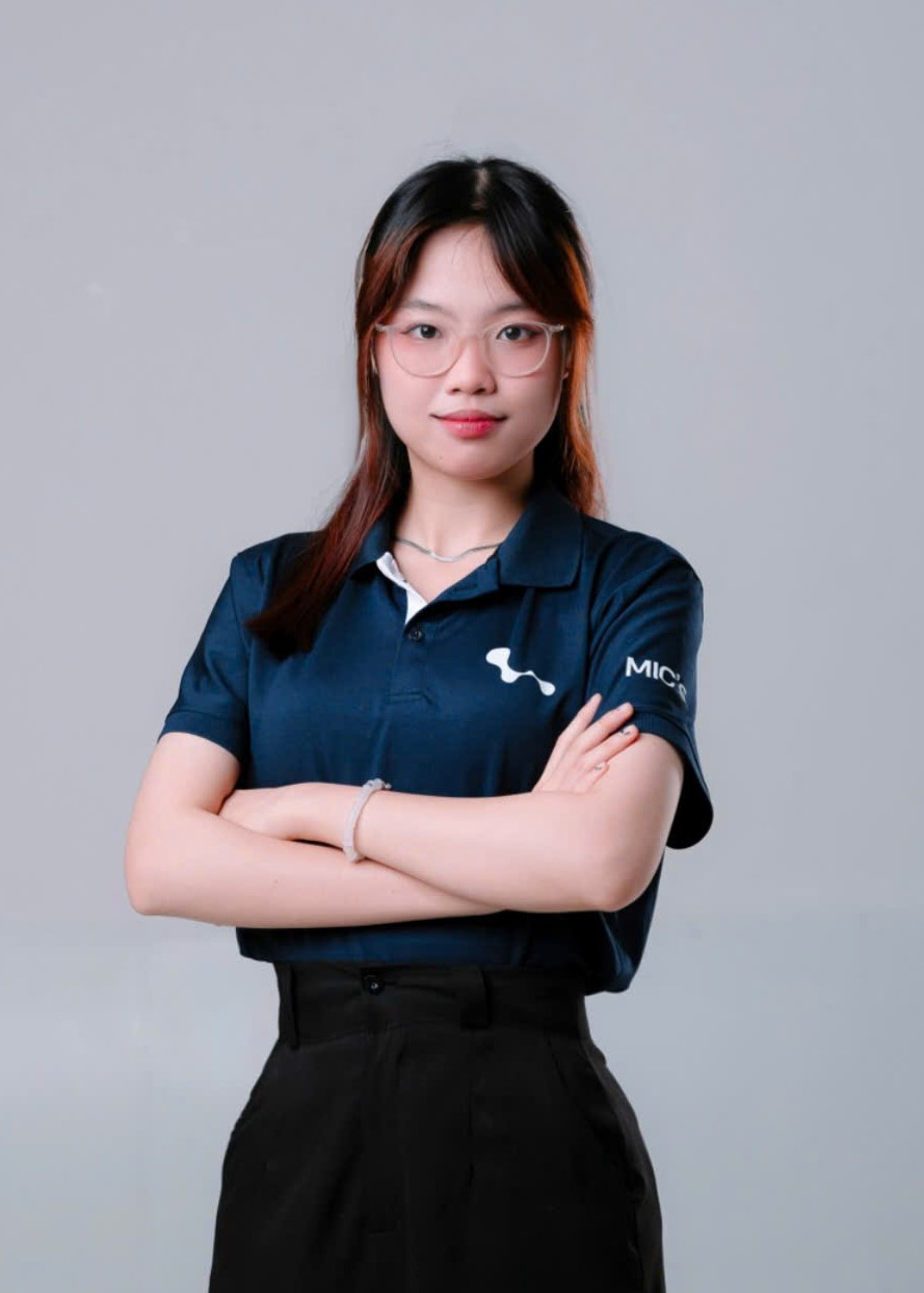 "Hơn cả một cuộc thi, đây chính là hành trình tuyệt vời để tôi tôi luyện bản thân và định dạng được chính mình không chỉ về kỹ năng mà cả suy nghĩ và nhận thức. Ngay lúc này, khi bản thân còn dồi dào sức trẻ và đam mê với cuộc thi Hoa hậu Việt Nam, tôi đến đây không phải vì sợ sau này sẽ hối hận, tôi đến để tự hào về bản thân", Bảo Nhi nói.