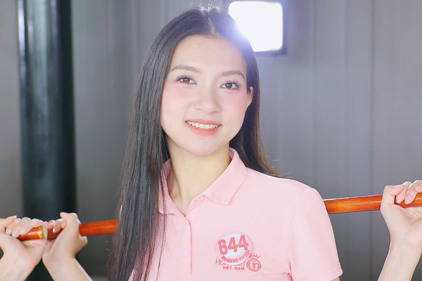 Hoa hậu Việt Nam yêu cầu thí sinh phải có vẻ đẹp tự nhiên, không qua phẫu thuật thẩm mỹ. Hoa hậu Việt Nam yêu cầu thí sinh phải có vẻ đẹp tự nhiên, không qua phẫu thuật thẩm mỹ.