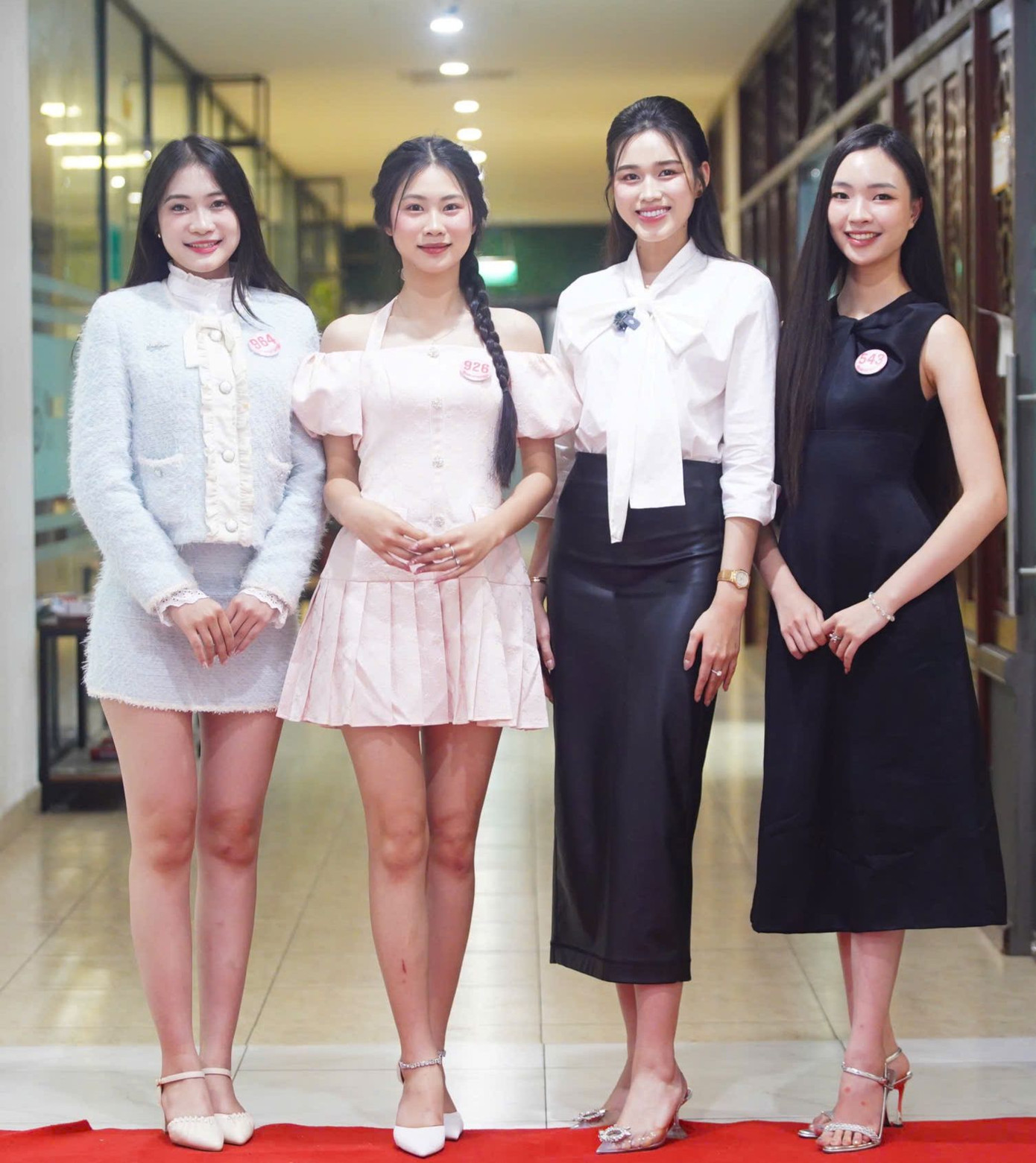 Năm nay, có ba đại diện đến từ Thanh Hóa vào Chung khảo Hoa hậu Việt Nam gồm Phùng Thị Hương Giang (SBD 964), Nguyễn Thị Thu Hằng (SBD 926) và Trịnh Vũ Hồng Duyên (SBD 543).