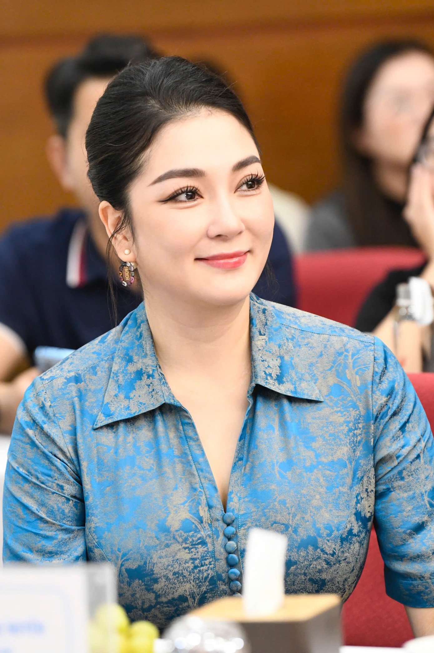 Tại sự kiện, Hoa hậu Nguyễn Thị Huyền chia sẻ, cô muốn trò chuyện với tư cách người từng đăng quang cuộc thi, không phải thành viên Ban giám khảo.