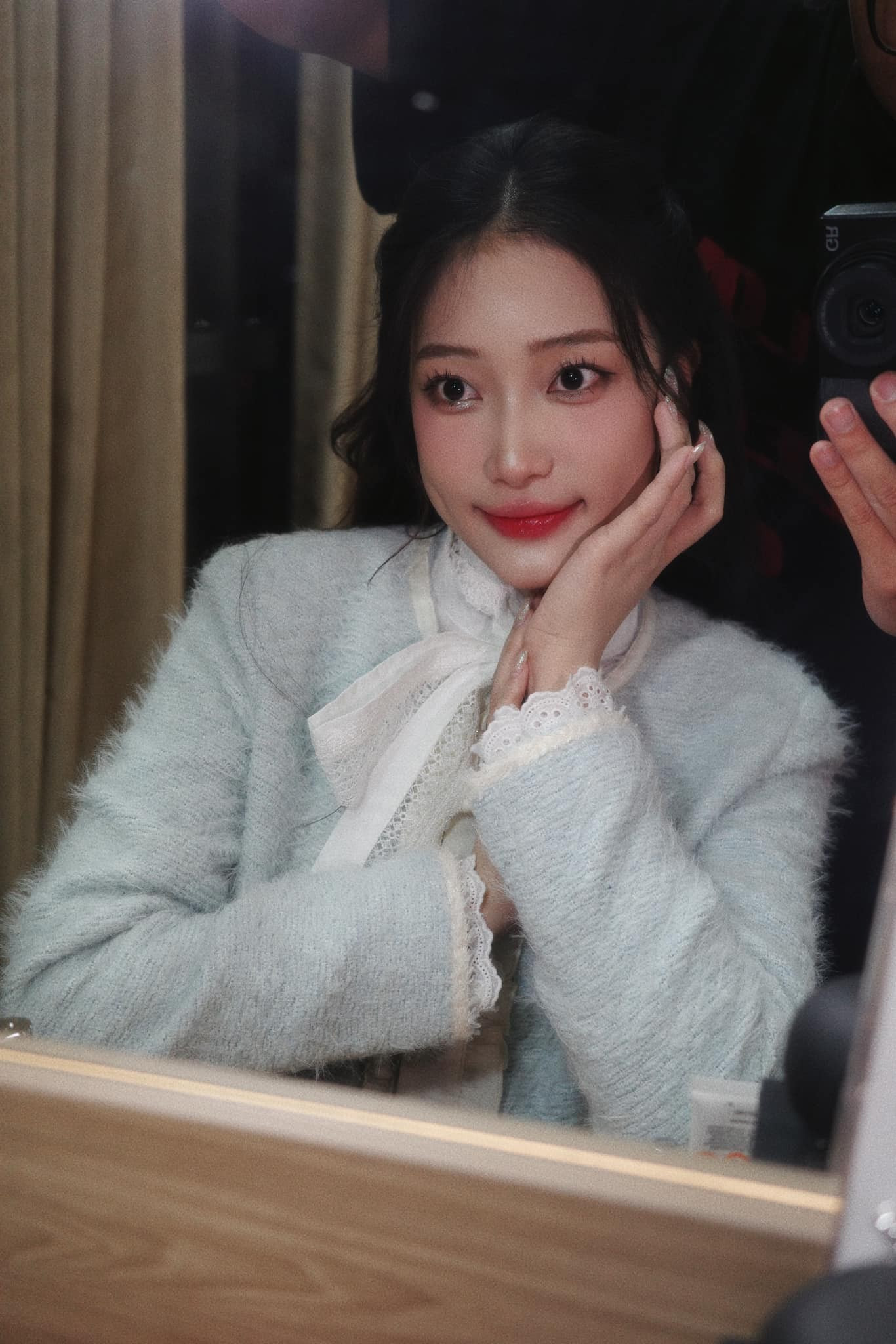 Tại vòng Sơ khảo Hoa hậu Việt Nam 2024, Hương Giang được bác sĩ nhân trắc học khen có má lúm đồng tiền dễ thương, tạo thiện cảm khi cười và khuôn mặt hài hòa. “Bên cạnh đó, tôi được khen có đôi chân thẳng, dài và tỷ lệ cơ thể cân đối”, cô nói.