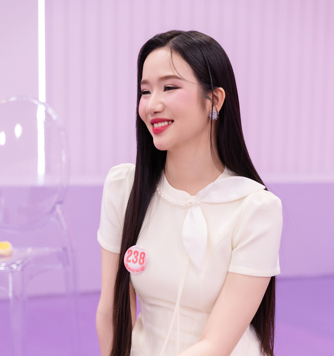 Là một trong ba thí sinh đến từ Huế, Nguyễn Phương Nhi khao khát chạm đến chiếc vương miện danh giá của Hoa hậu Việt Nam 2024. Đồng thời, cô mong muốn quảng bá vẻ đẹp văn hóa, nghệ thuật, lịch sử và du lịch của vùng đất Cố đô Huế.