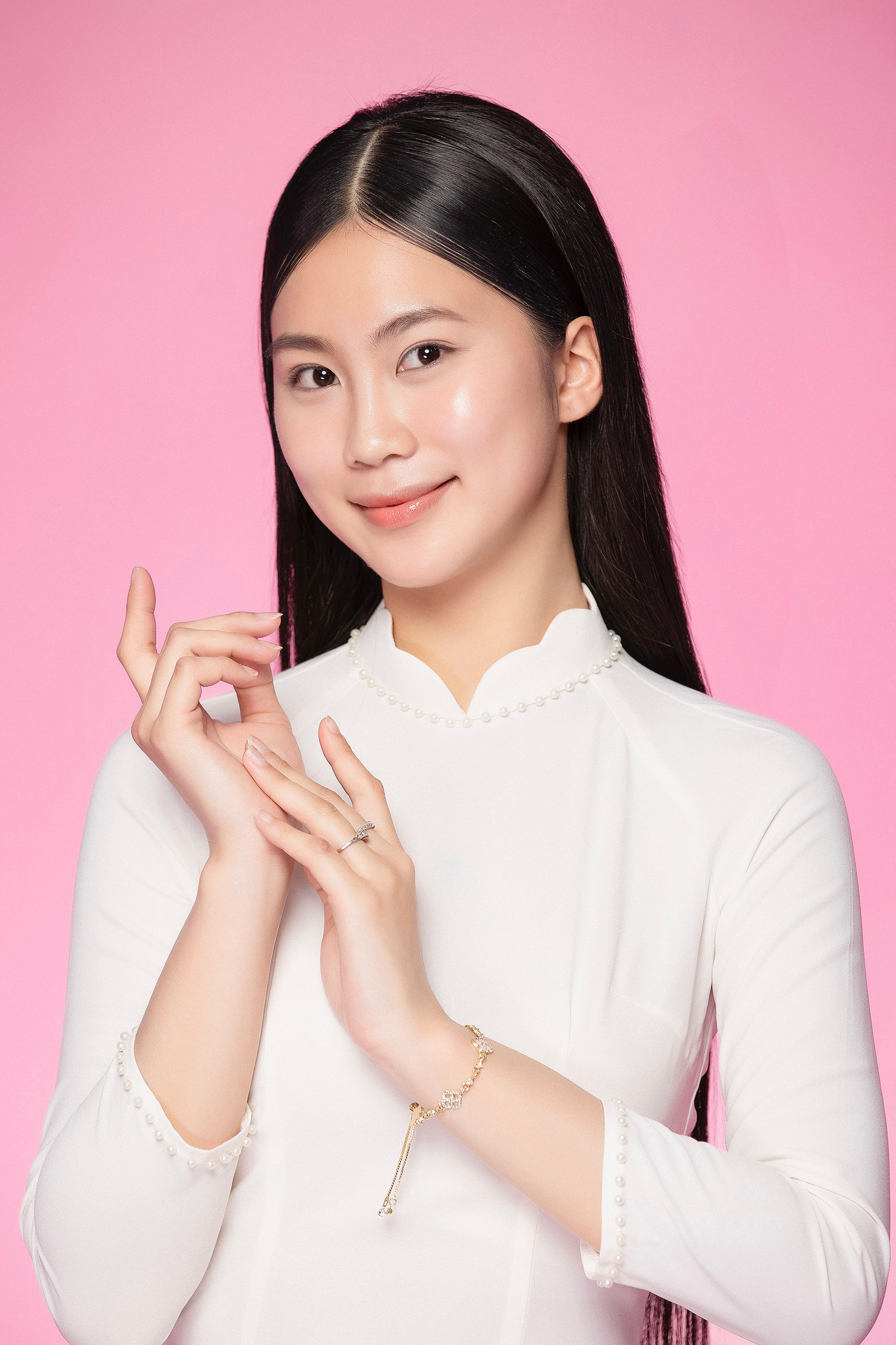 Ảnh mặt mộc của một số thí sinh Hoa hậu Việt Nam 2024.