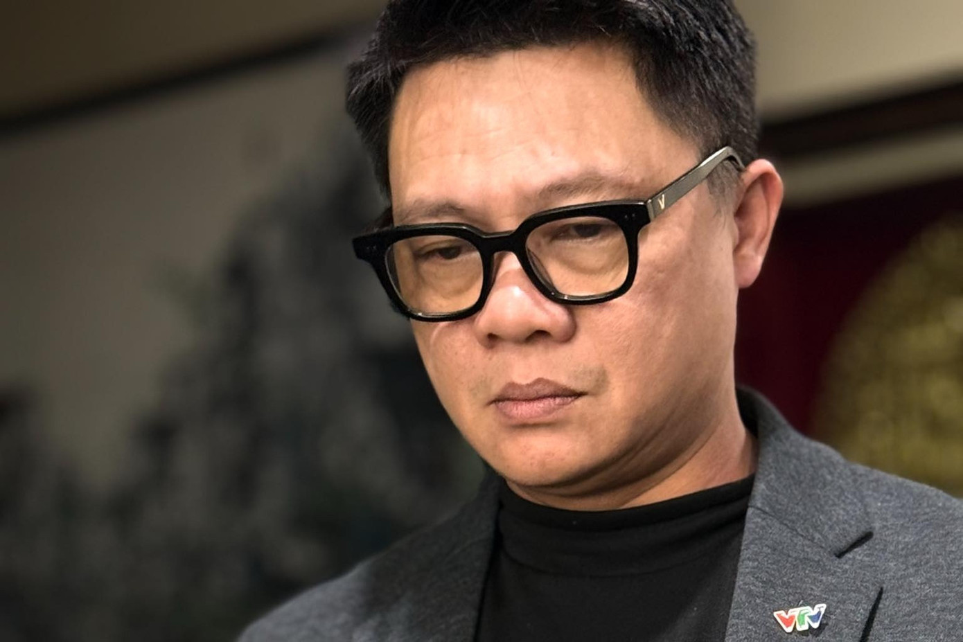 MC Quyền Linh, BTV Quang Minh, MC Cát Tường từng lên tiếng xin lỗi liên quan tới hoạt động quảng cáo.