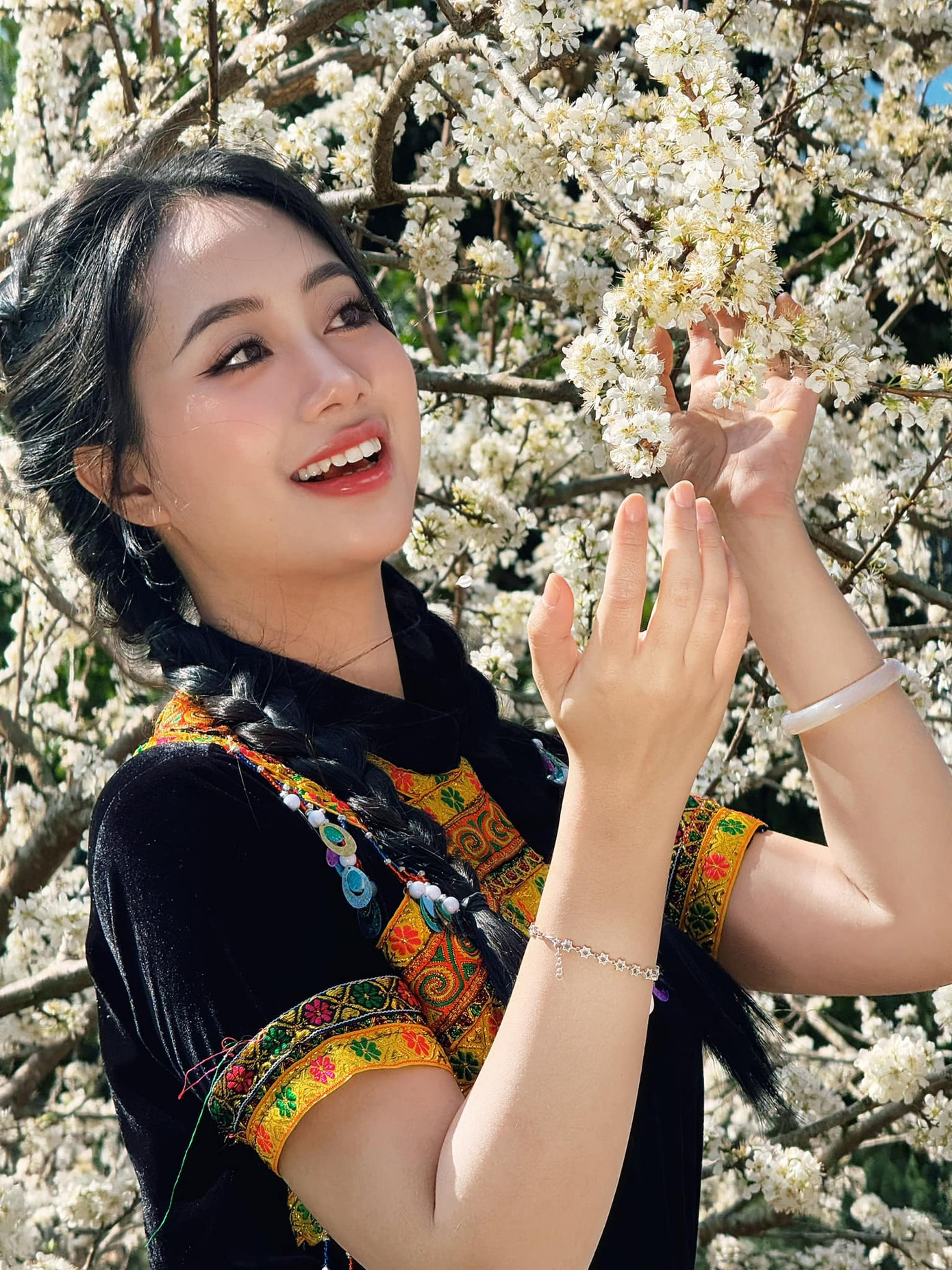 Sinh ra và lớn lên từ mảnh đất Yên Bái, Mai Phương mong muốn mang đến hình ảnh người con miền núi lạc quan, ham học hỏi, tràn đầy sức sống, ý chí vươn lên và lan tỏa được những giá trị tốt đẹp.