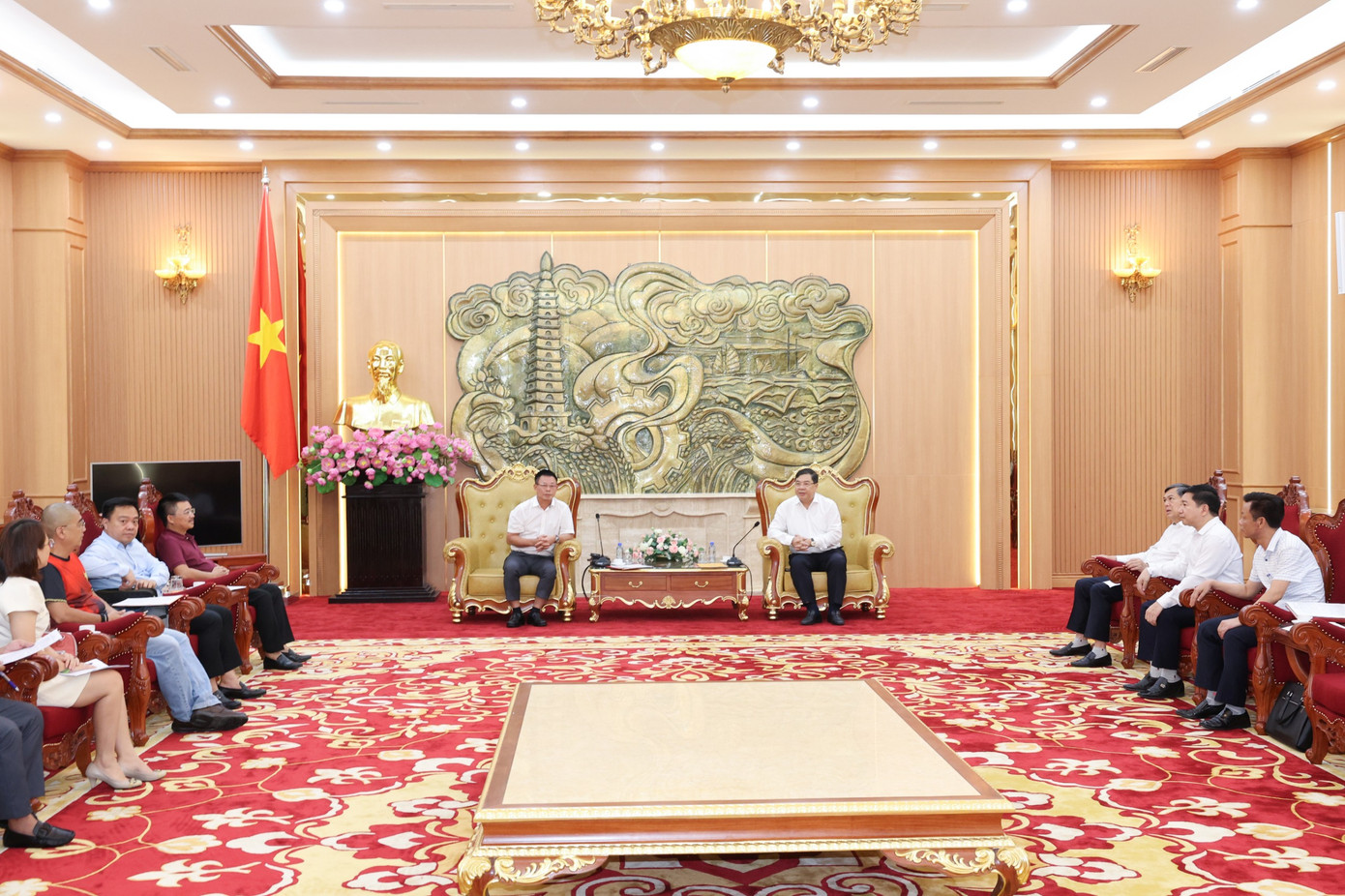 ảnh Viết Dư ảnh Viết Dư