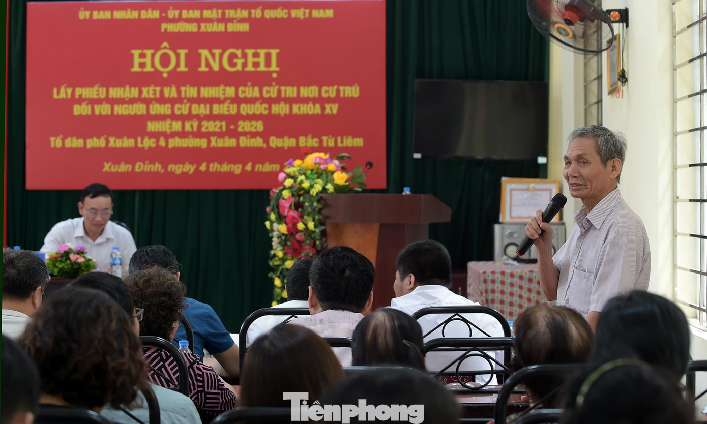 Hội nghị đã có 5 ý kiến chia sẻ đánh giá, kỳ vọng từ các cử tri đối với người được giới thiệu ứng cử đại biểu Quốc hội khóa XV. Ảnh: Xuân Tùng Hội nghị đã có 5 ý kiến chia sẻ đánh giá, kỳ vọng từ các cử tri đối với người được giới thiệu ứng cử đại biểu Quốc hội khóa XV. Ảnh: Xuân Tùng