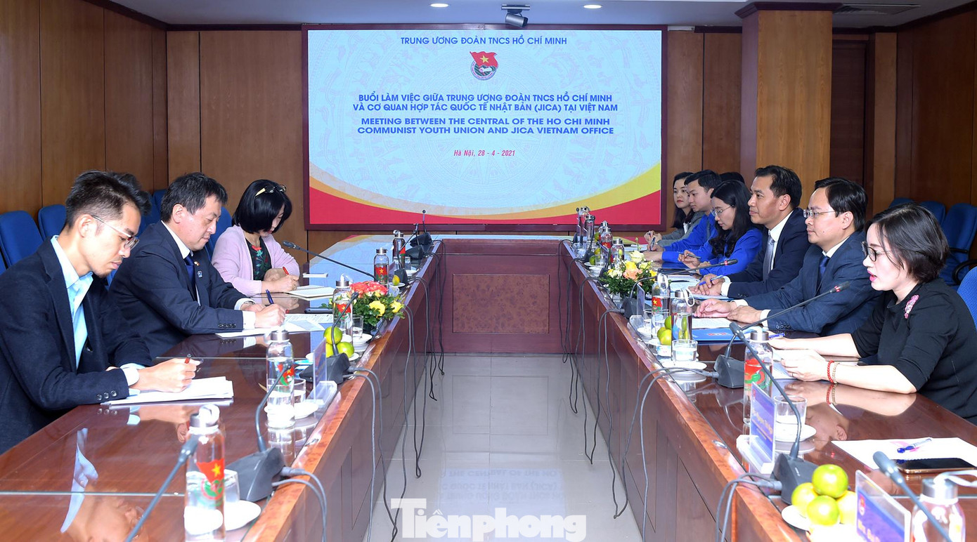 Quang cảnh buổi làm việc giữa T.Ư Đoàn và JICA chiều 28/4. Ảnh: Xuân Tùng