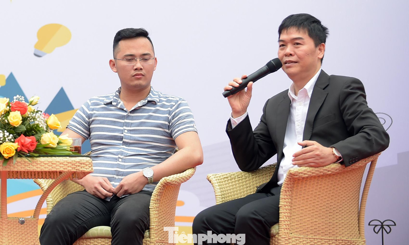 Ông Lê Thanh Hà - Giám đốc NXB Thanh Niên chia sẻ tại chương trình. Ảnh: Xuân Tùng