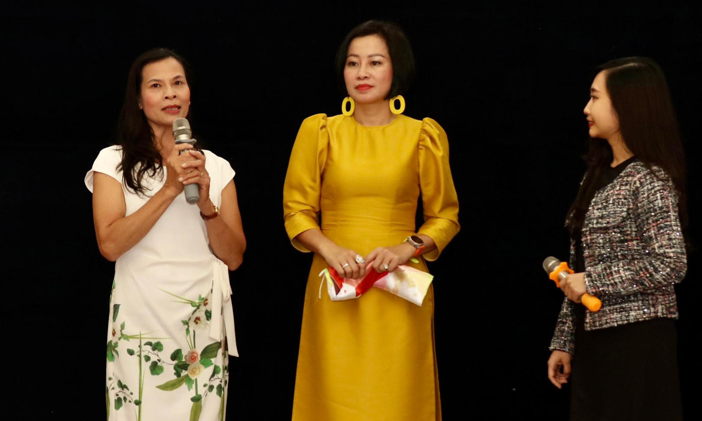 Chị Lê Ánh Nguyệt chia sẻ tại chương trình. Ảnh: Như Ý Chị Lê Ánh Nguyệt chia sẻ tại chương trình. Ảnh: Như Ý