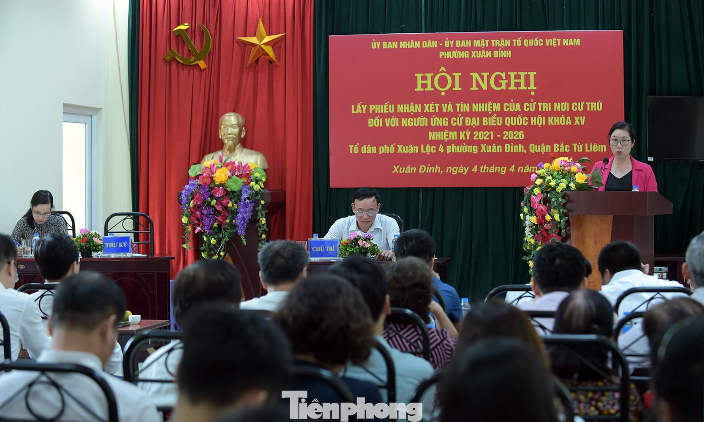 Hội nghị giới thiệu tiểu sử tóm tắt của anh Nguyễn Anh Tuấn - người được giới thiệu ứng cử đại biểu Quốc hội khóa XV. Ảnh: Xuân Tùng Hội nghị giới thiệu tiểu sử tóm tắt của anh Nguyễn Anh Tuấn - người được giới thiệu ứng cử đại biểu Quốc hội khóa XV. Ảnh: Xuân Tùng