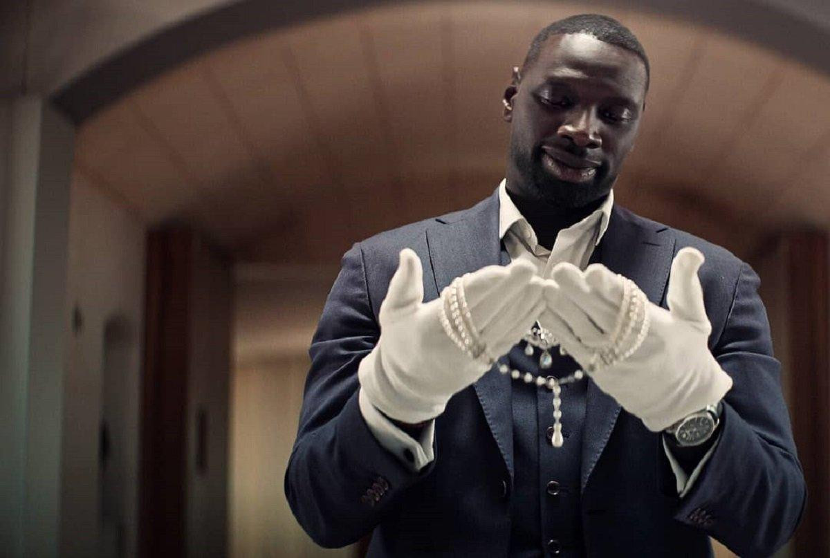 Đoàn phim “Siêu trộm Lupin” bị cướp tấn công.