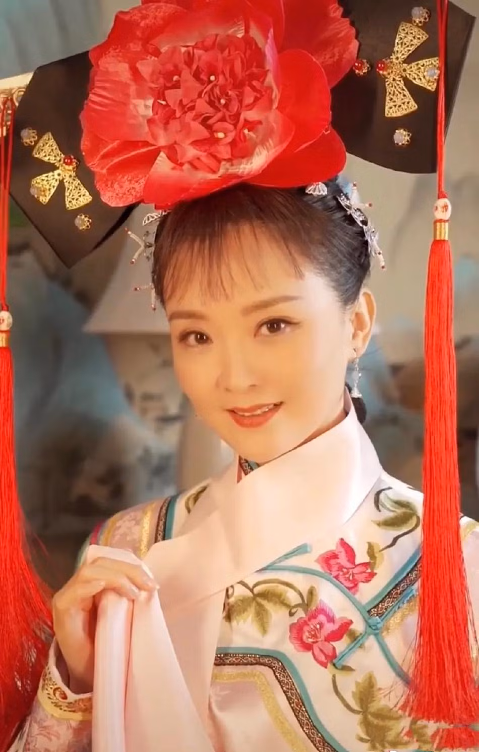 Cô không thay đổi nhiều so với 24 năm trước. Cô không thay đổi nhiều so với 24 năm trước.