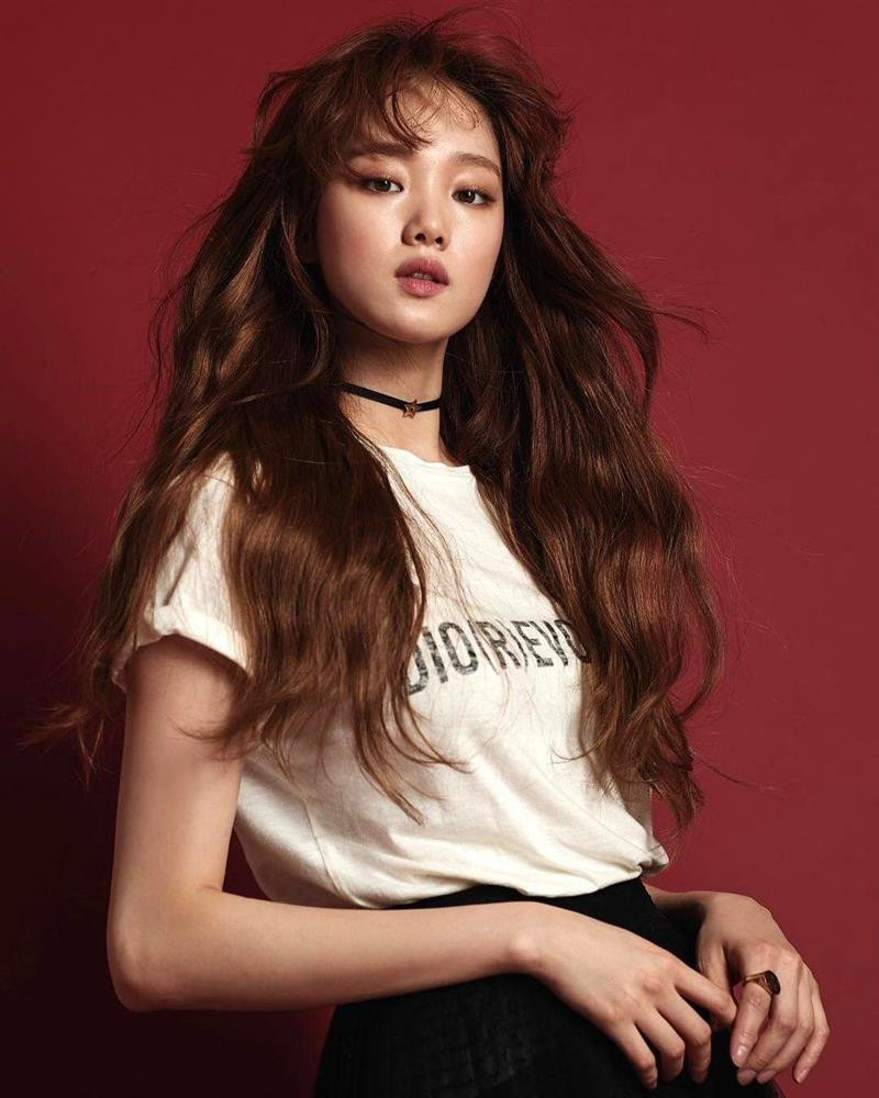 25. Lee Sung Kyung