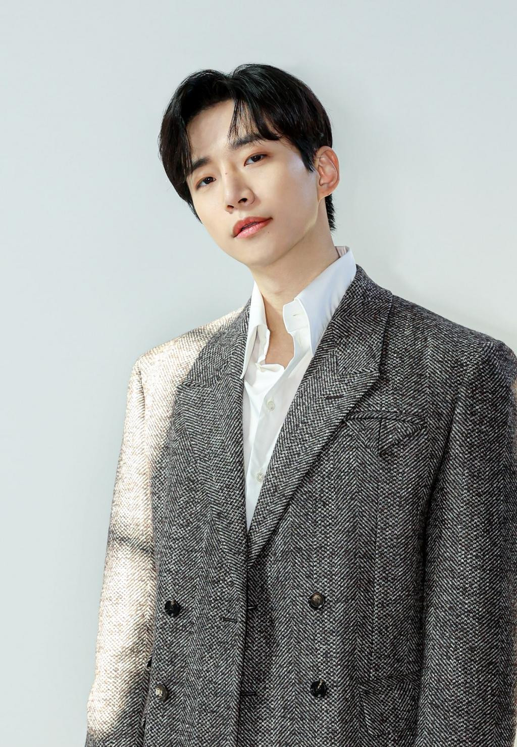 6. Lee Jun Ho: Nam diễn viên "Cổ tay áo màu đỏ" nhận được 199.228 phiếu bầu.