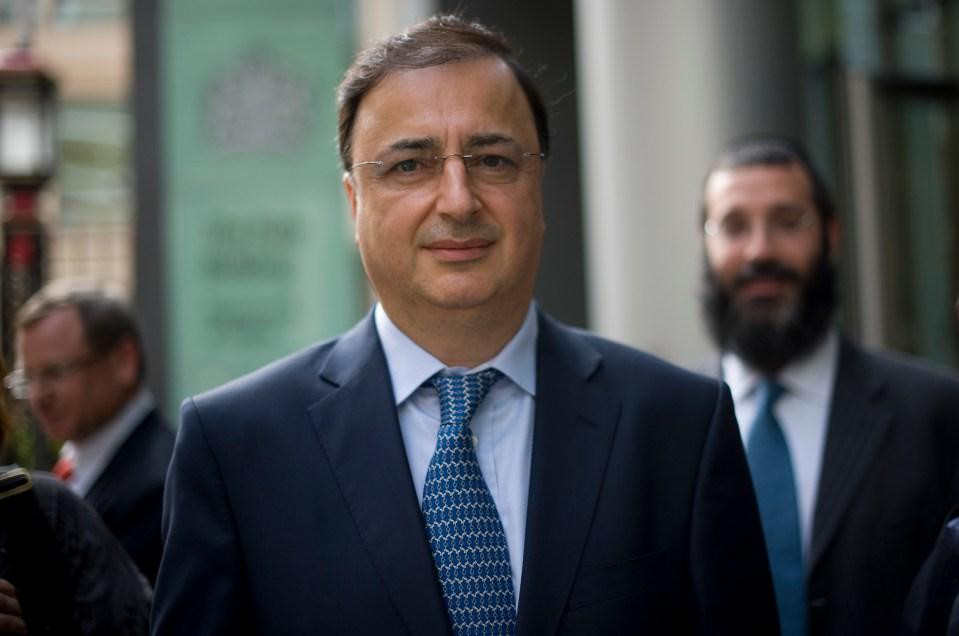 “Vua kim cương” Lev Leviev đã đâm đơn kiện Simon Leviev vì giả mạo làm con trai ông.