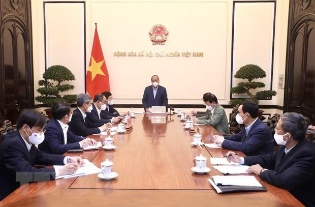 Chủ tịch nước Nguyễn Xuân Phúc chủ trì họp về công tác đưa công dân Việt Nam từ Ukraine về nước. (Ảnh: Lâm Khánh/TTXVN) Chủ tịch nước Nguyễn Xuân Phúc chủ trì họp về công tác đưa công dân Việt Nam từ Ukraine về nước. (Ảnh: Lâm Khánh/TTXVN)