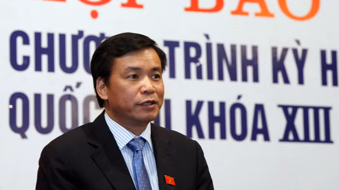 Ông Nguyễn Hạnh Phúc chủ trì cuộc họp báo - Ảnh: Việt Dũng (Tuổi Trẻ)