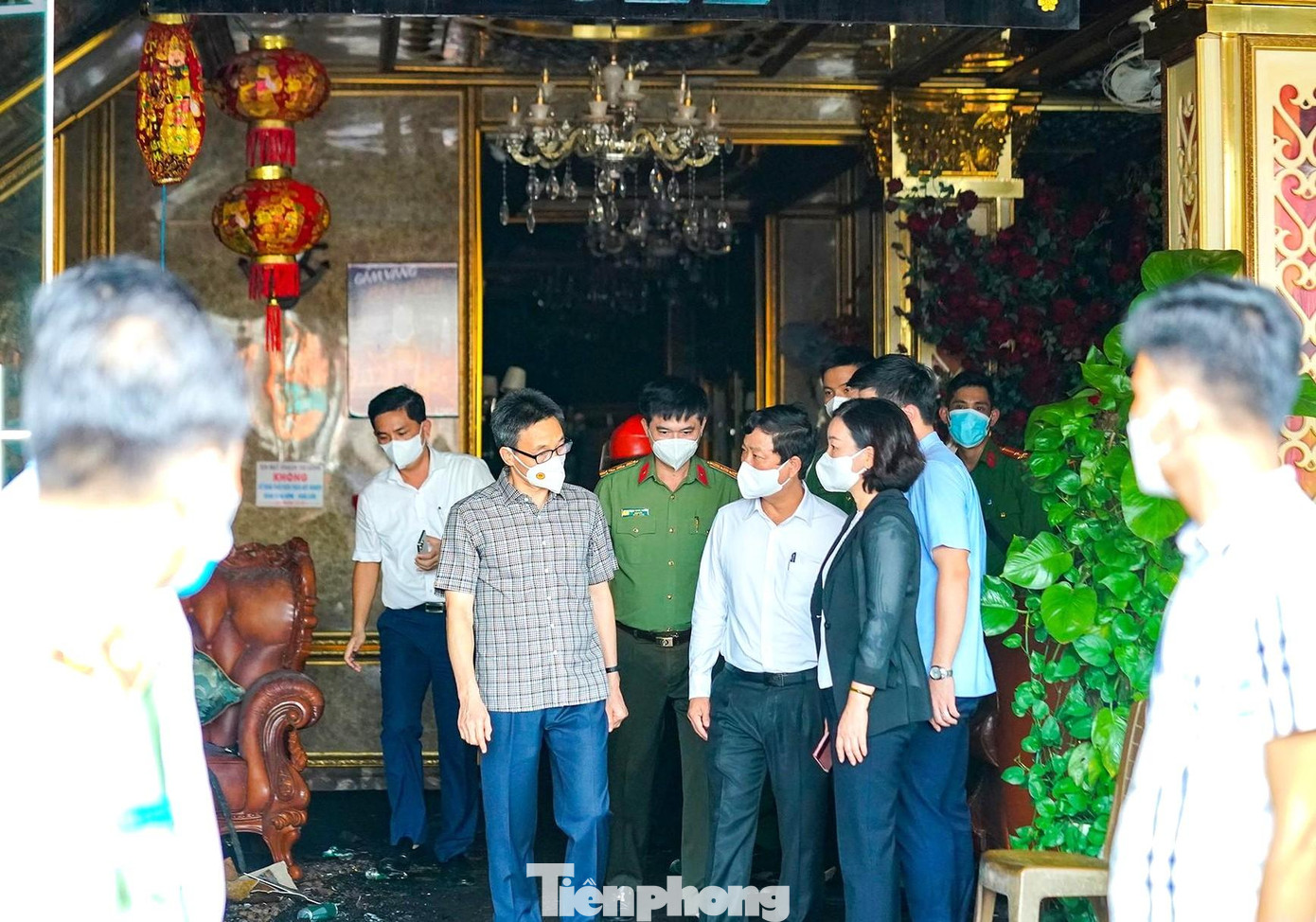 Phó Thủ tướng Vũ Đức Đam cùng lãnh đạo tỉnh Bình Dương kiểm tra hiện trường vụ cháy Phó Thủ tướng Vũ Đức Đam cùng lãnh đạo tỉnh Bình Dương kiểm tra hiện trường vụ cháy