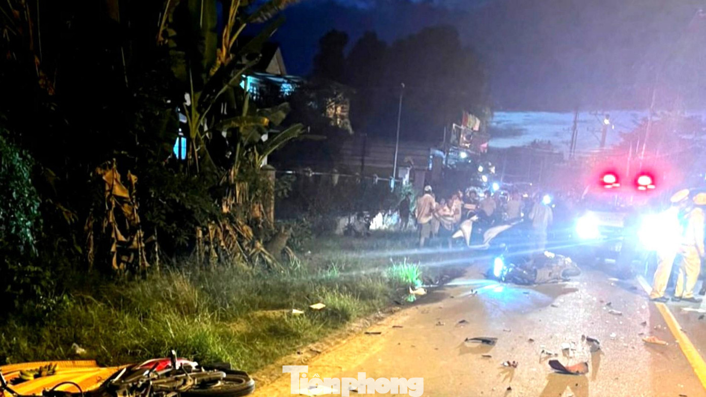 Hiện trường vụ tai nạn làm hai người thương vong