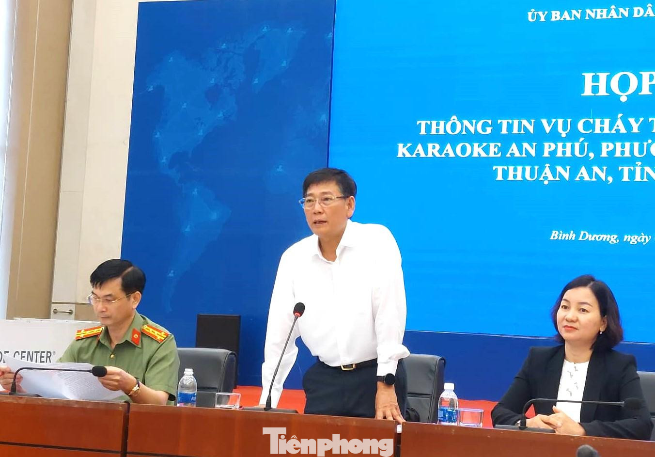 Ông Mai Hùng Dũng - Phó Chủ tịch Thường trực UBND tỉnh Bình Dương thông tin về vụ cháy Ông Mai Hùng Dũng - Phó Chủ tịch Thường trực UBND tỉnh Bình Dương thông tin về vụ cháy