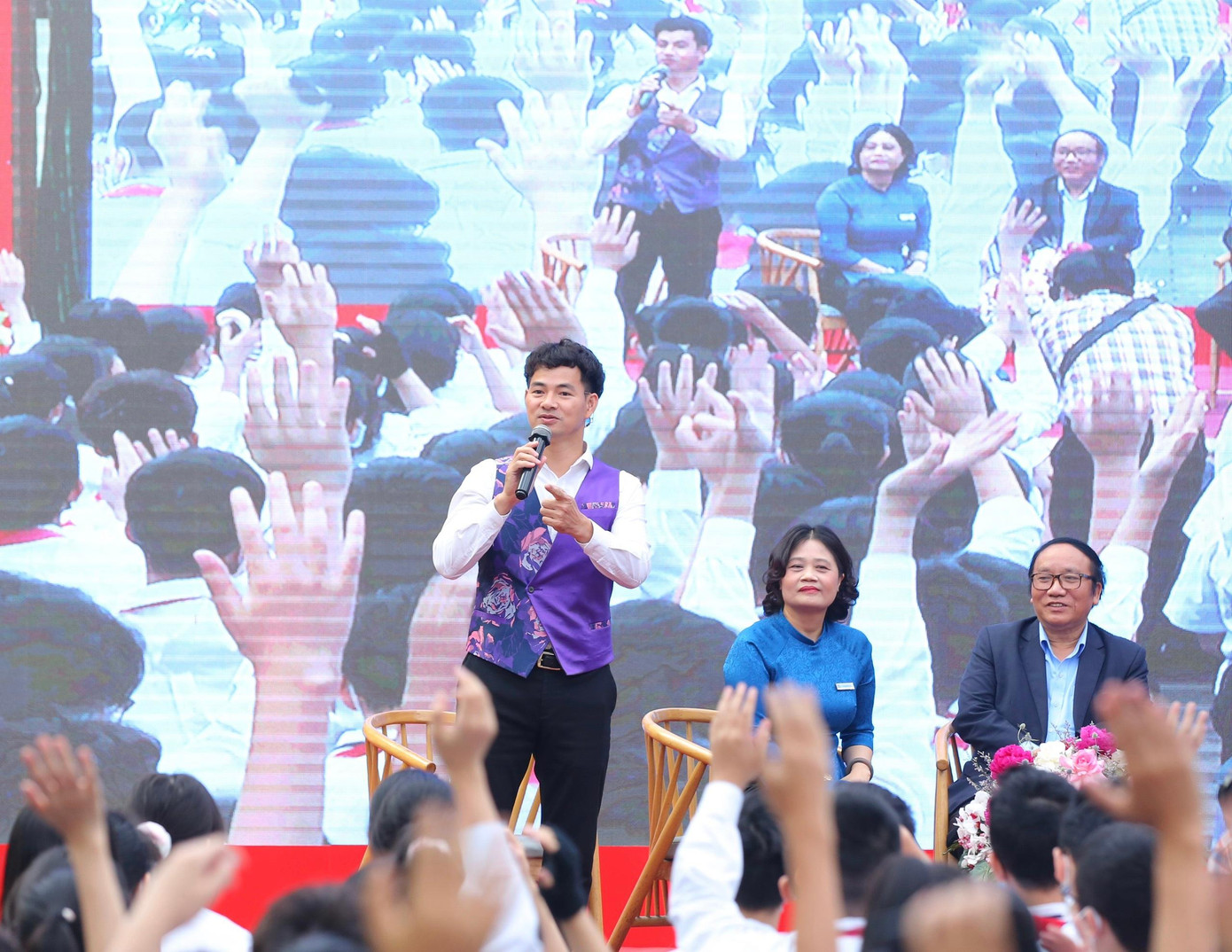 Diễn đàn 'Điều em muốn nói': Những chia sẻ từ trái tim ảnh 41 Diễn đàn 'Điều em muốn nói': Những chia sẻ từ trái tim ảnh 41